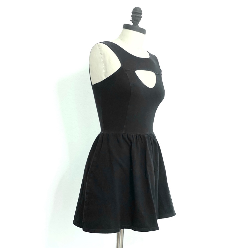 WITH TAGS Brandy Melville Triangolo Cutout Dress